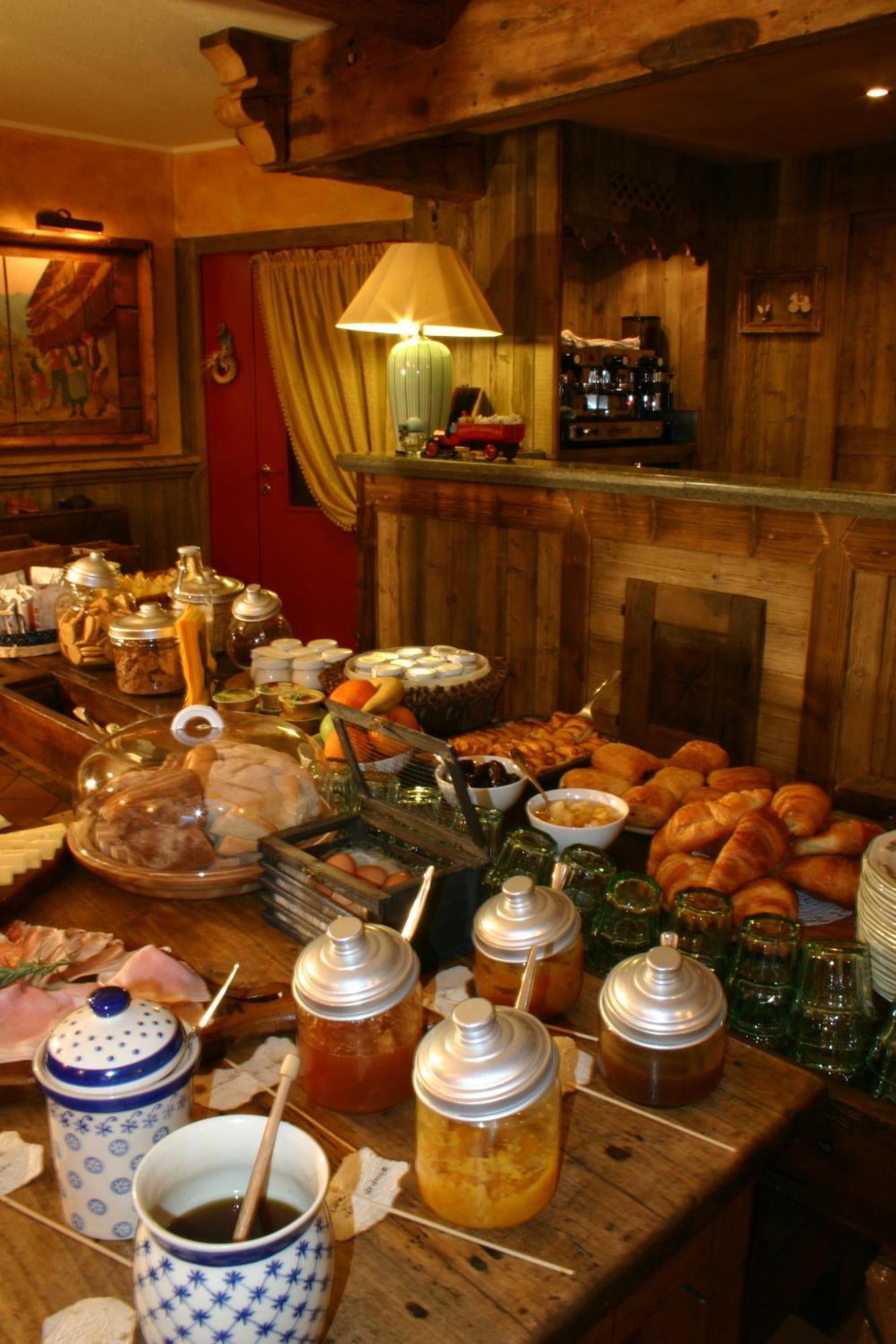 Hotel Chalet La Meridiana เซนต์ ปิแอร์ ภายนอก รูปภาพ