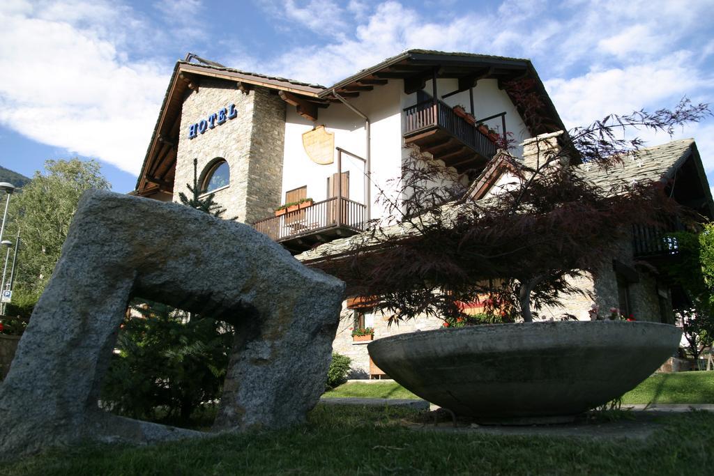 Hotel Chalet La Meridiana เซนต์ ปิแอร์ ภายนอก รูปภาพ