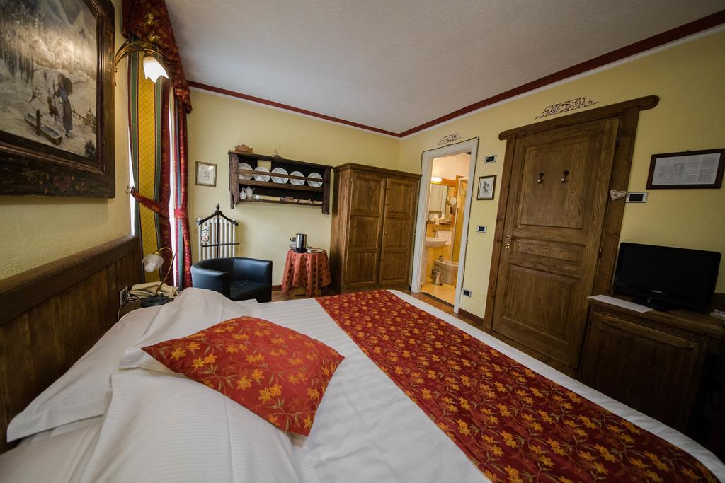 Hotel Chalet La Meridiana เซนต์ ปิแอร์ ภายนอก รูปภาพ